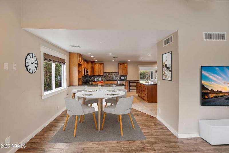 Johnstone - Virtual Image 3