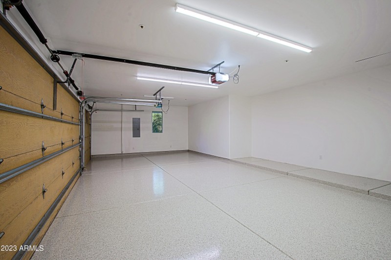 3 Car Garage