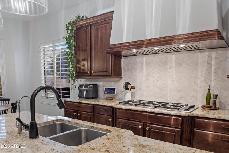 2448 E Amber Ct-20