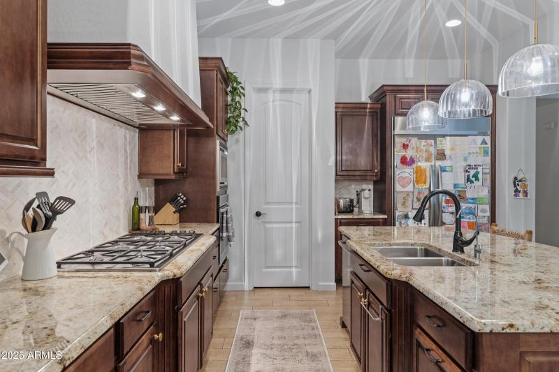 2448 E Amber Ct-21