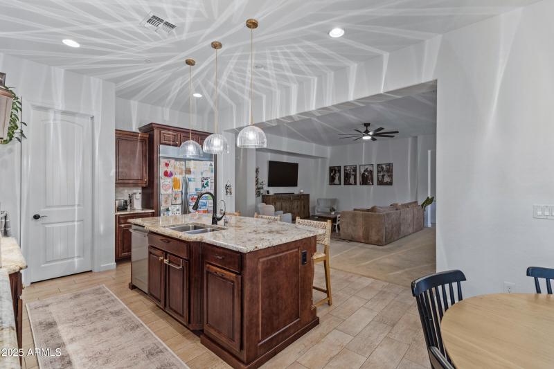 2448 E Amber Ct-23