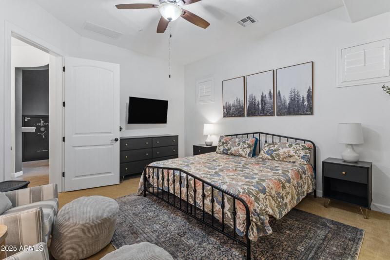 2448 E Amber Ct-31