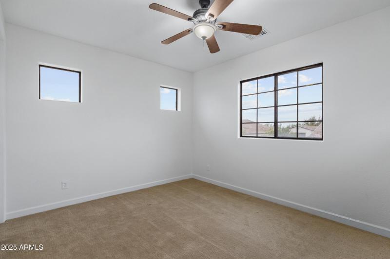 2448 E Amber Ct-47