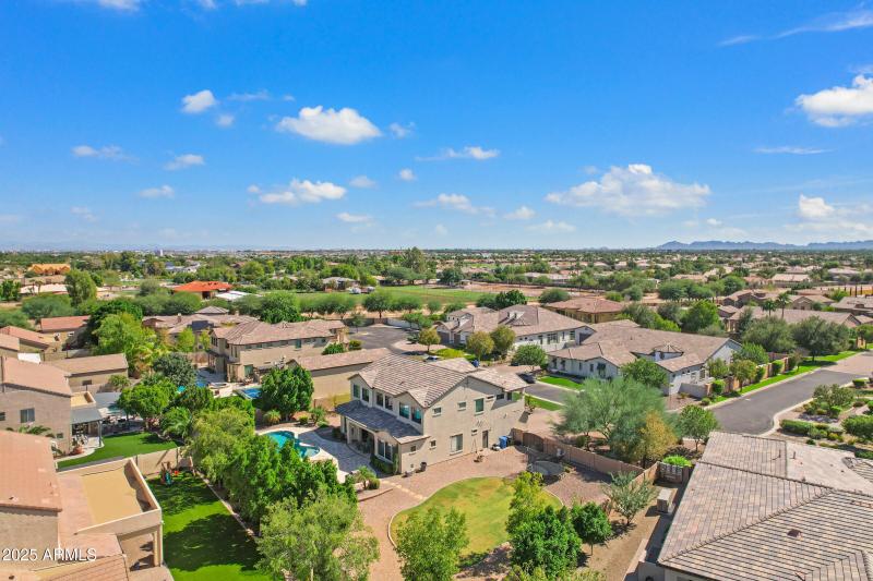 2448 E Amber Ct-81