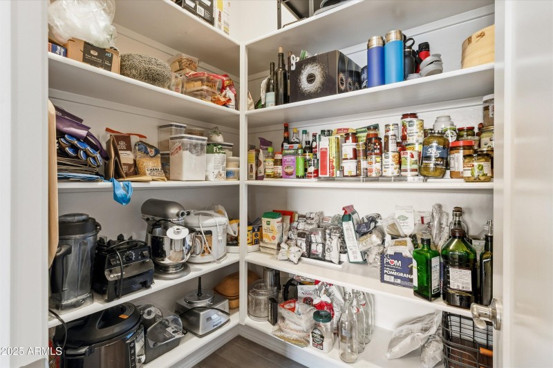 Walk in Pantry