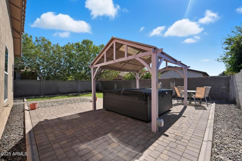 1471 W Hoptree Ave-32