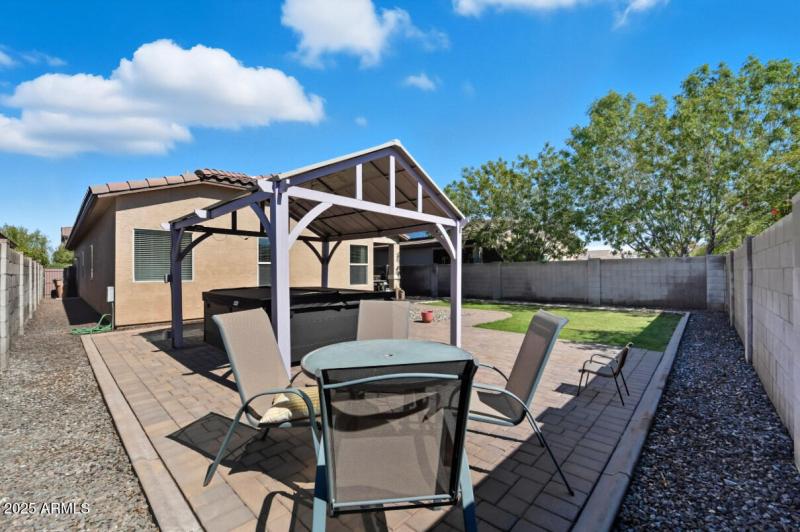 1471 W Hoptree Ave-31
