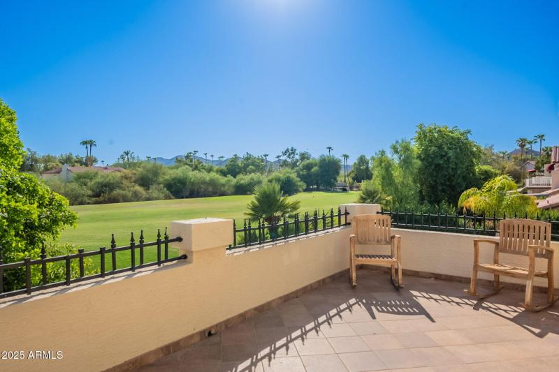 5019 E La Mirada Way