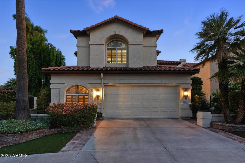 5019 E La Mirada Way