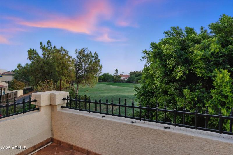5019 E La Mirada Way