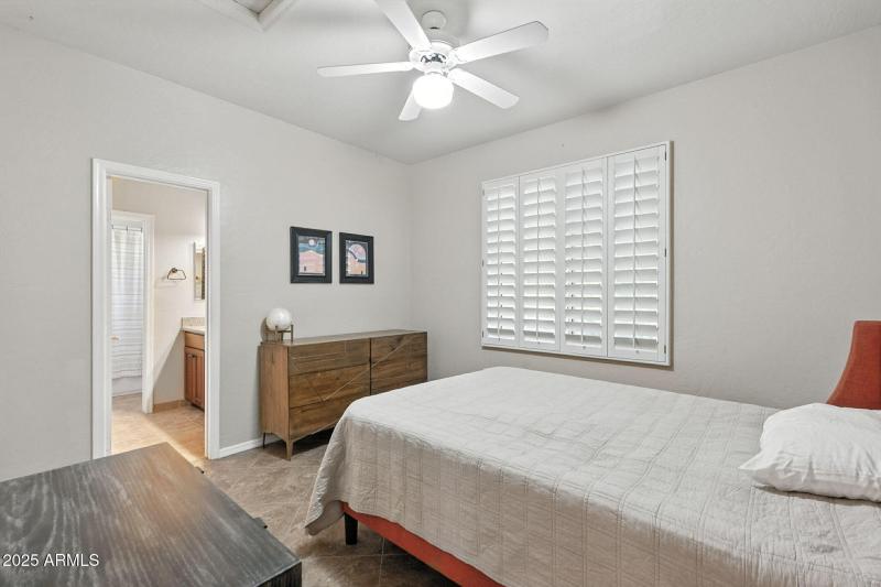 5019 E La Mirada Way