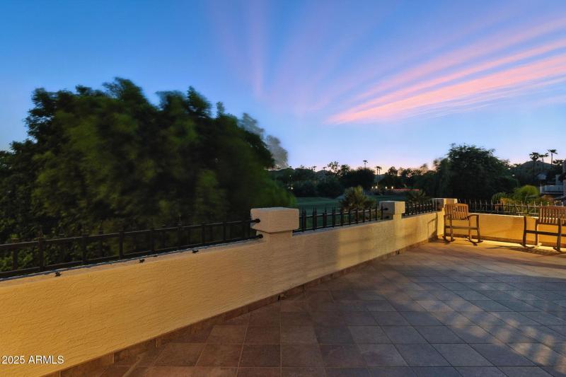 5019 E La Mirada Way