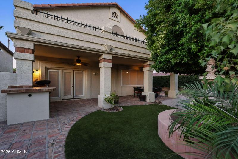 5019 E La Mirada Way