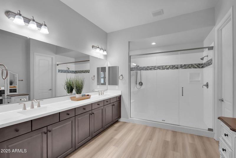 21-web-or-mls-Mayberry-28