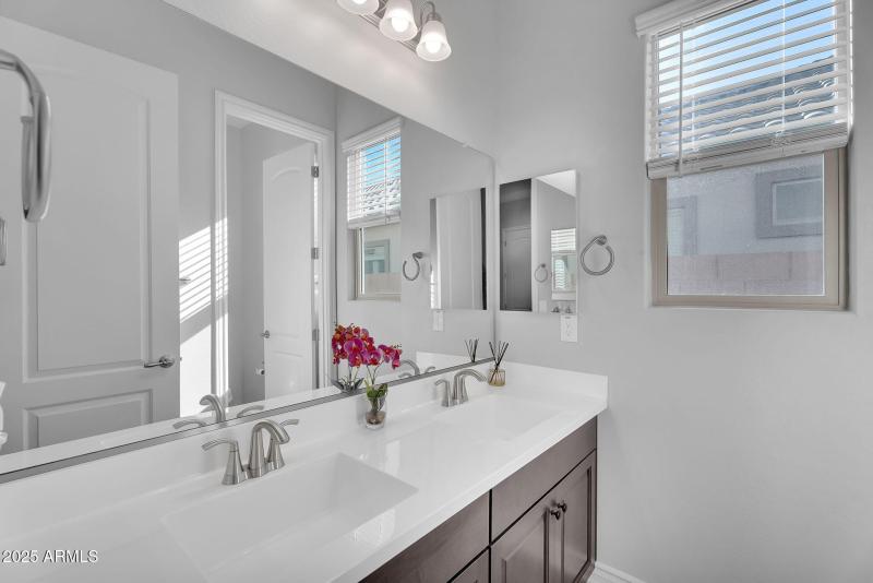 31-web-or-mls-Mayberry-20