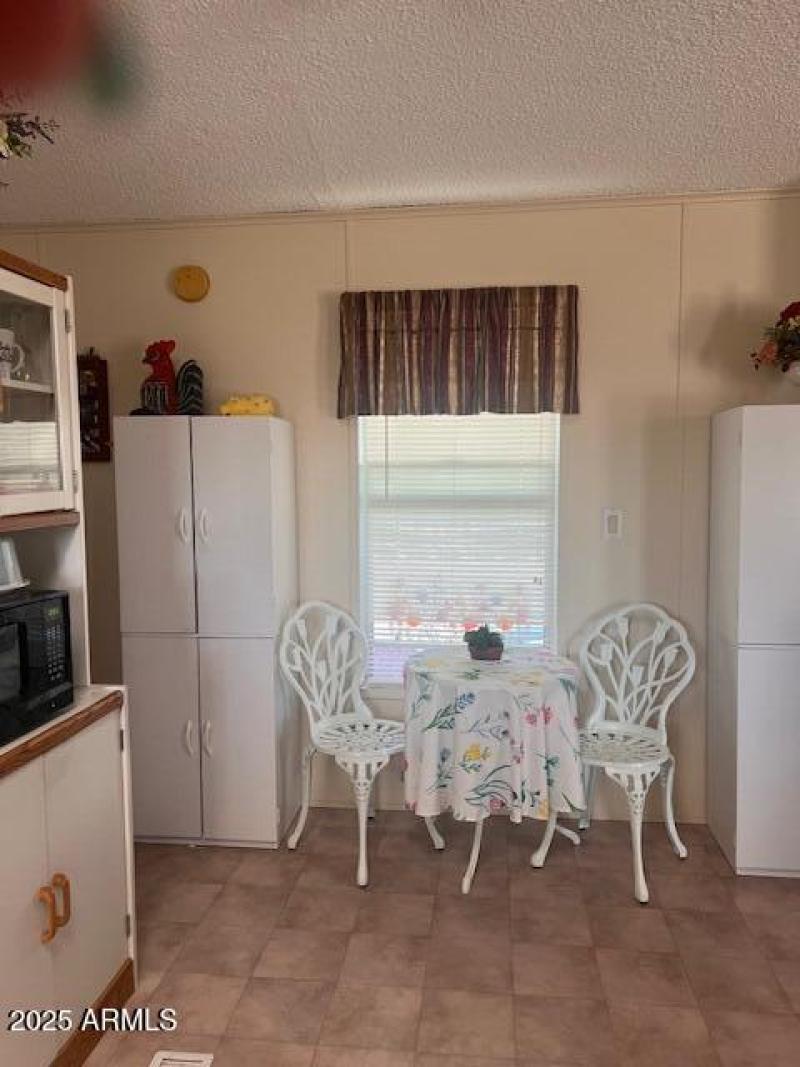 Eat In Kitchen