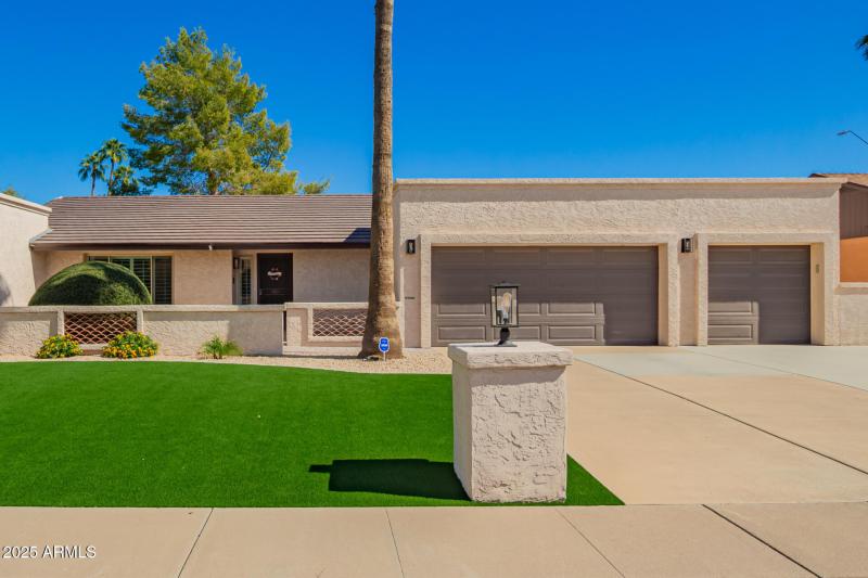 3 Car Garage