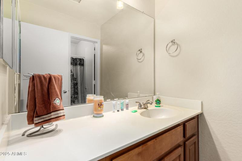 Guest Bath 1