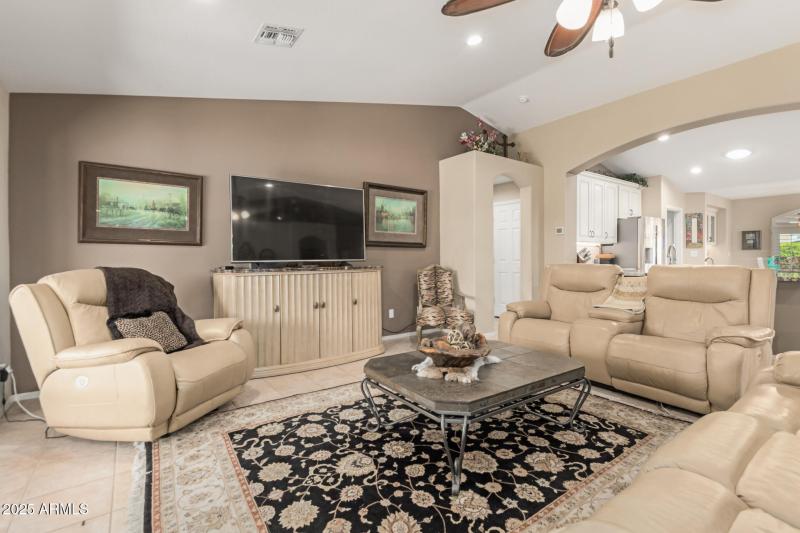 11 Open Floorplan