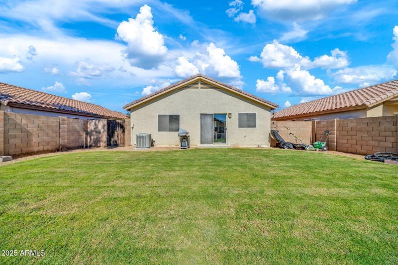 12119 W Dahlia Dr-24