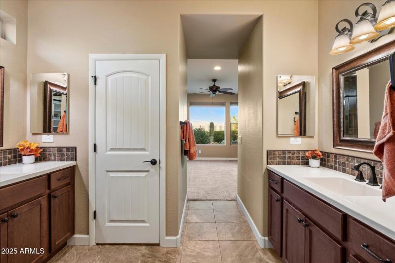 Primary Bathroom, Double Sink Areas