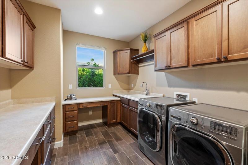 Smart Space/Laundry Room