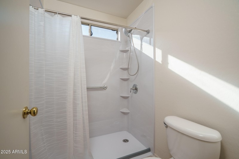 14) PRIMARY SUITE