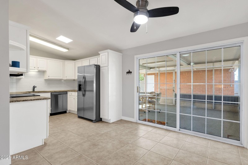 11-web-or-mls-345-w-montecito-ave