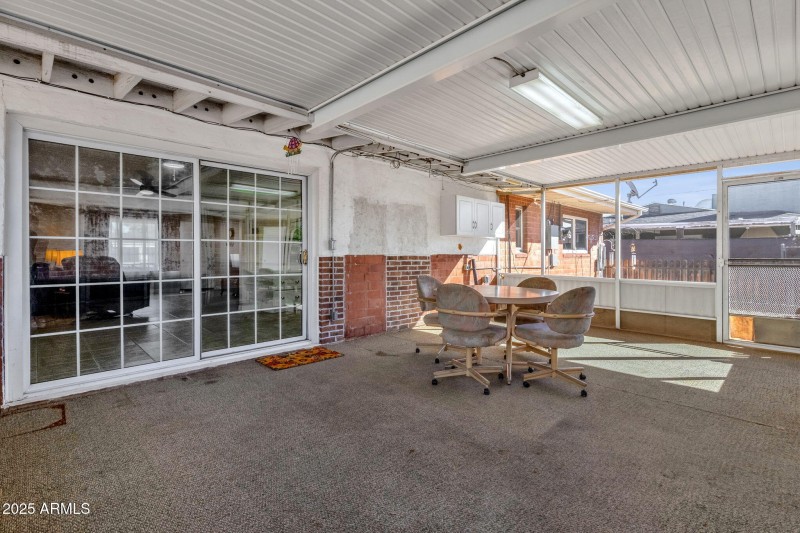 28-web-or-mls-345-w-montecito-ave