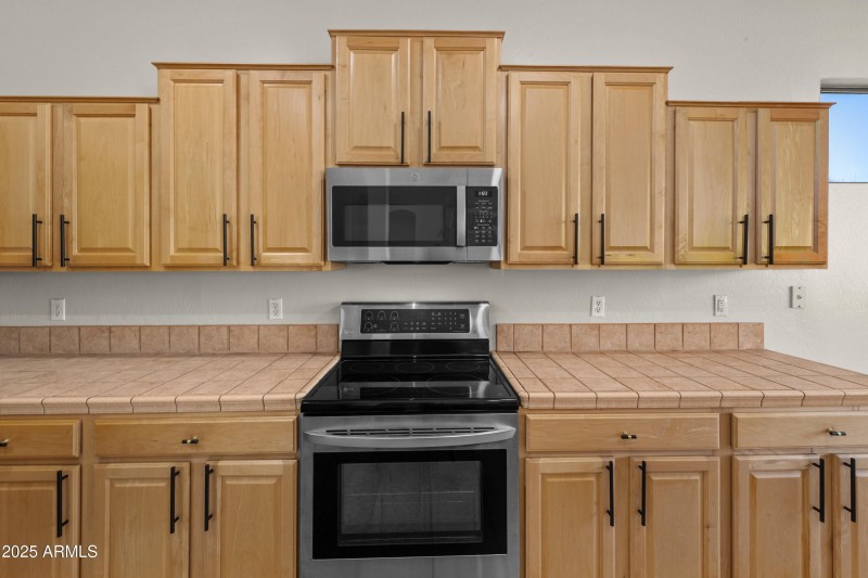 7080-E-Casa-Requena-Drive-15