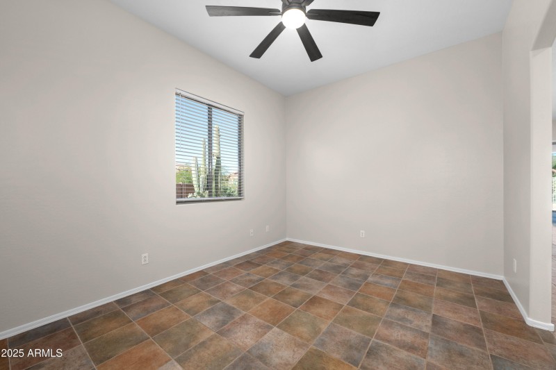 7080-E-Casa-Requena-Drive-20