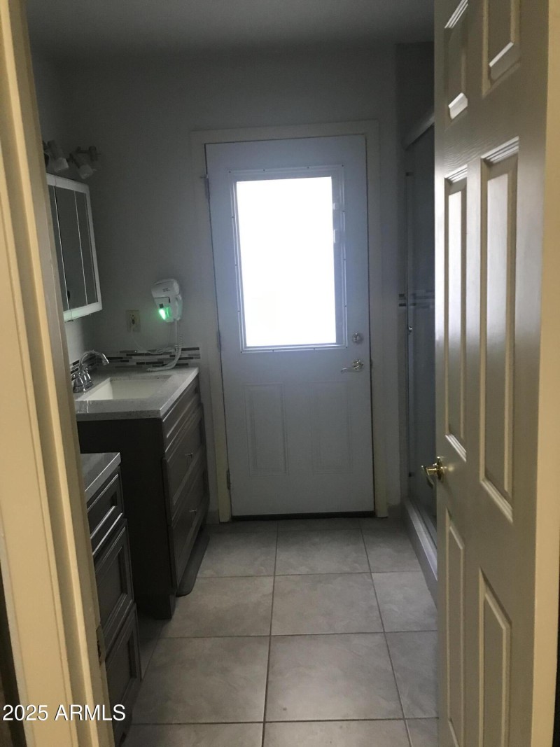 Private exit from Primary Bath area