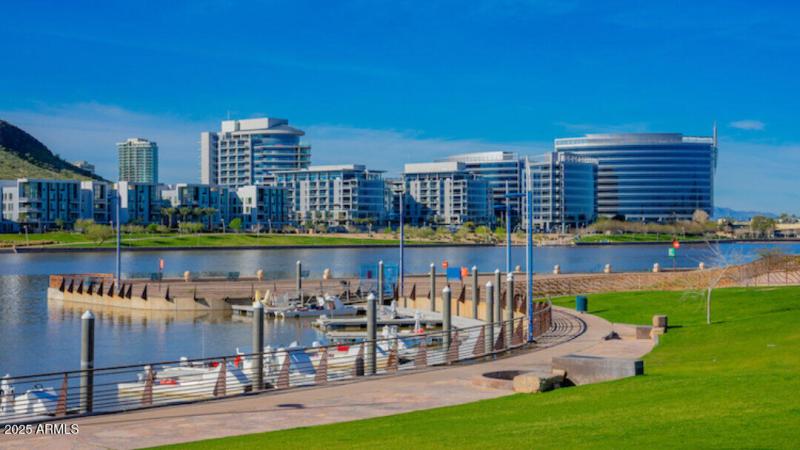 HaydenFerryLakeside