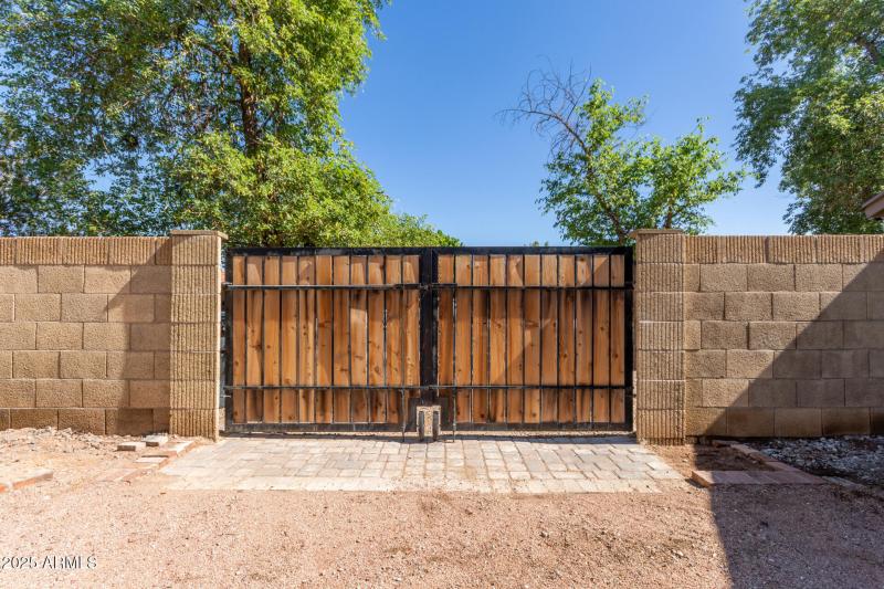 NICE RV GATE!