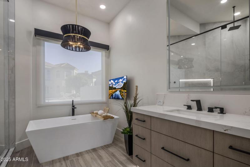 Spa Like Primary Bathroom