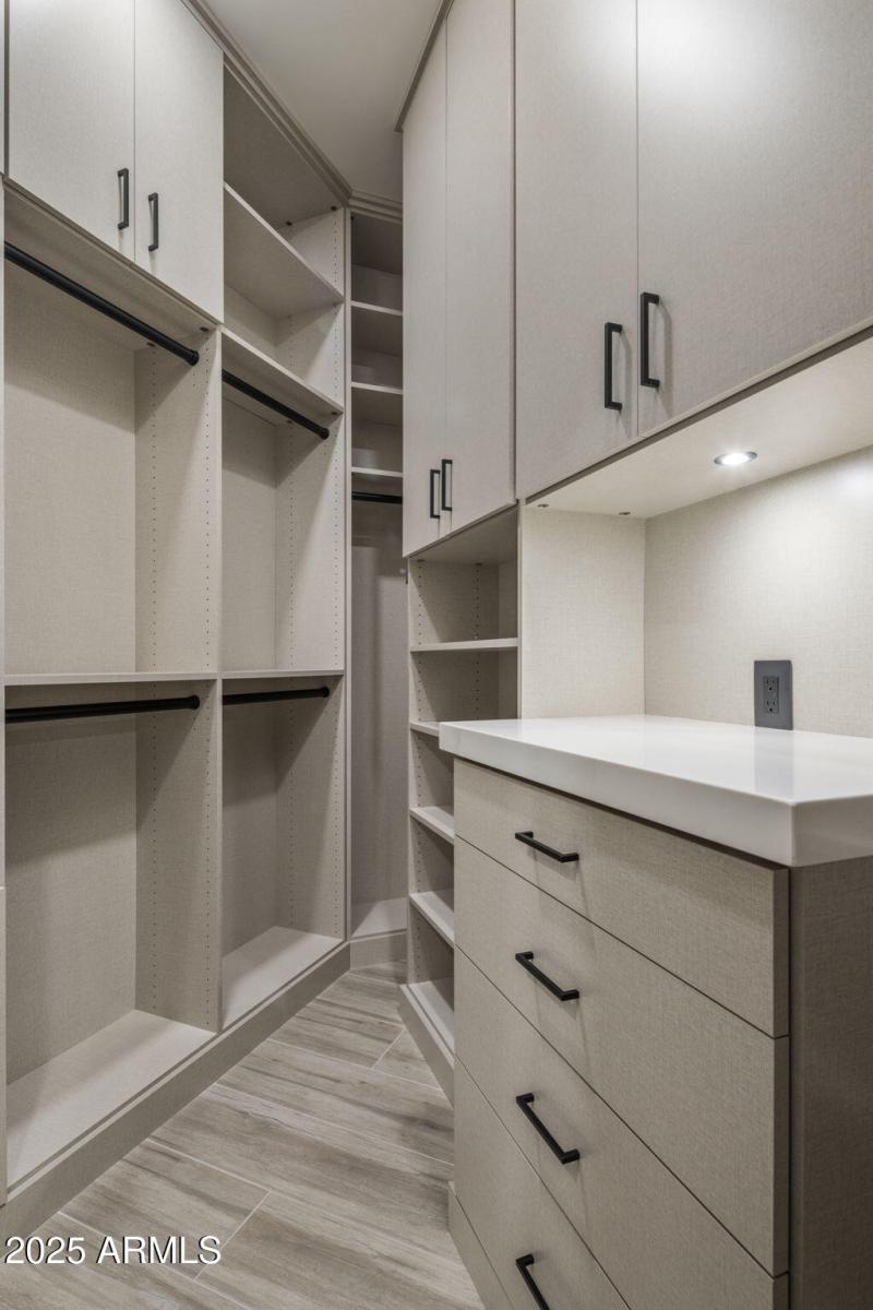 Guest Room 2 Custom Closet
