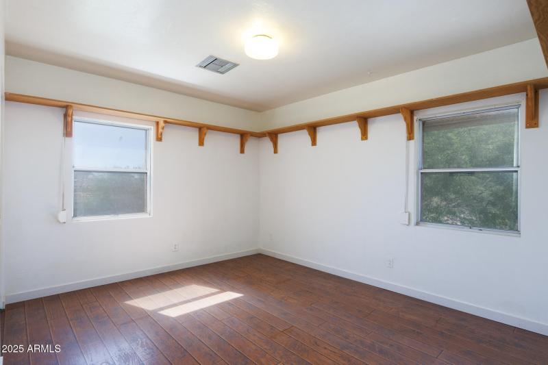 Upstairs Bedroom 2