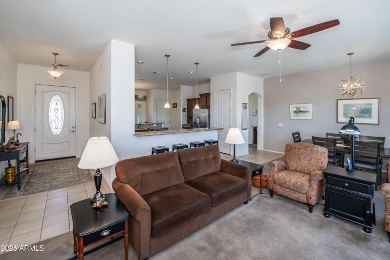 004_Living Room