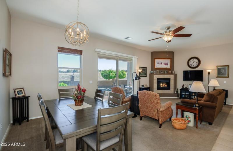 007_Living & Dining Room