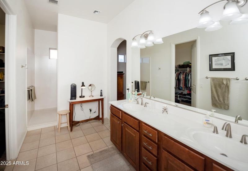 013_Master Bathroom