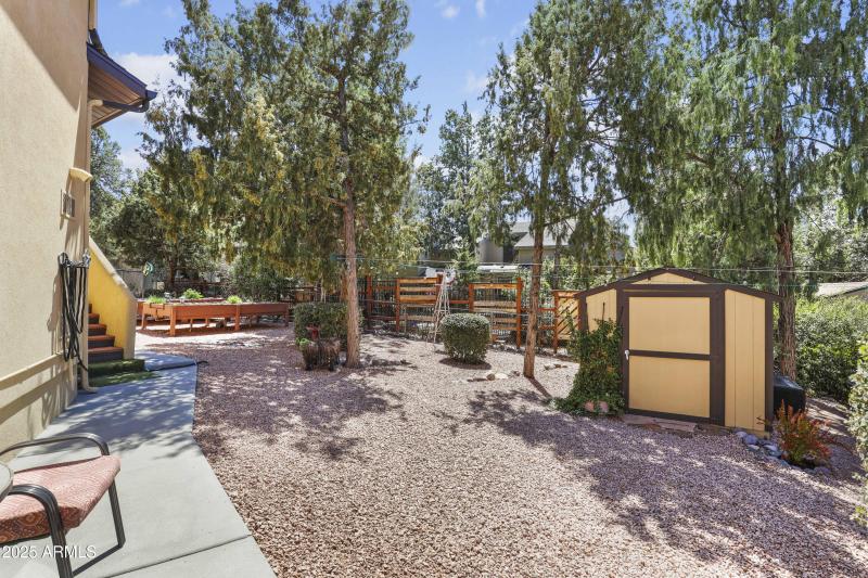 SIDE YARD
