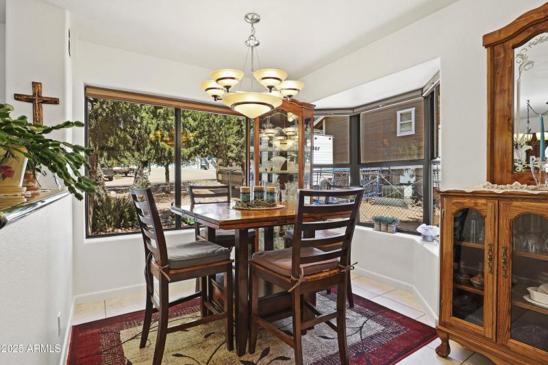 DINING NOOK