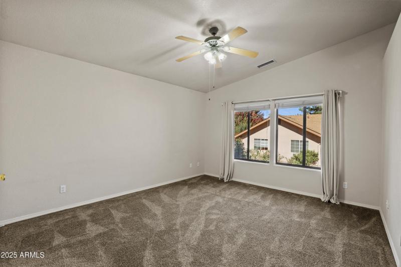 Master Bedroom (1)