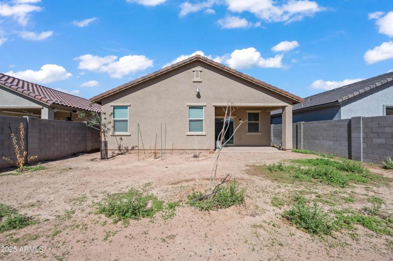 10519 W Atlantis Way Tolleson AZ 85353-6