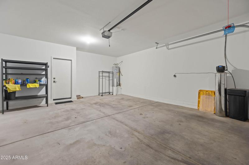10519 W Atlantis Way Tolleson AZ 85353-9