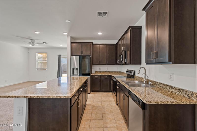 10519 W Atlantis Way Tolleson AZ 85353-2