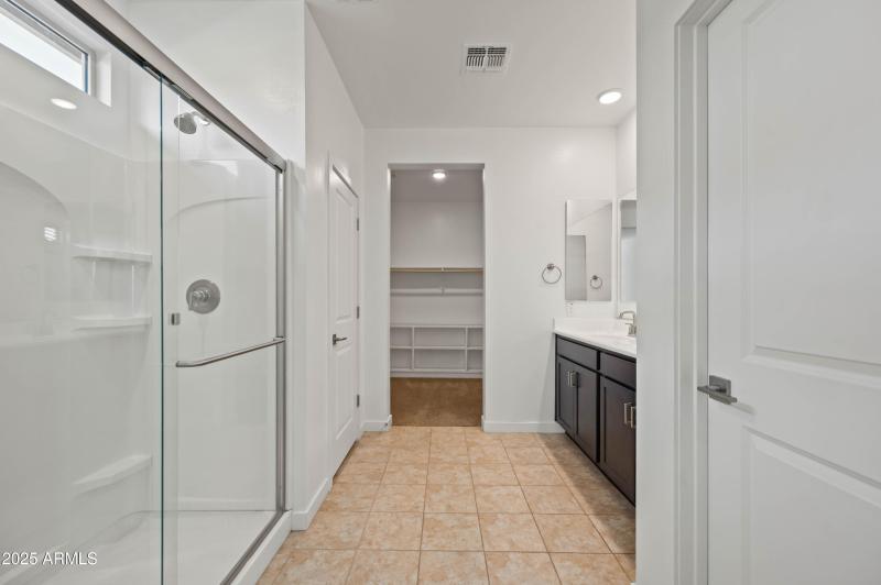 10519 W Atlantis Way Tolleson AZ 85353-3