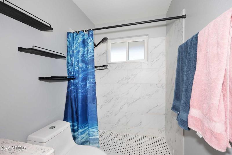 Hall Bath-Shower