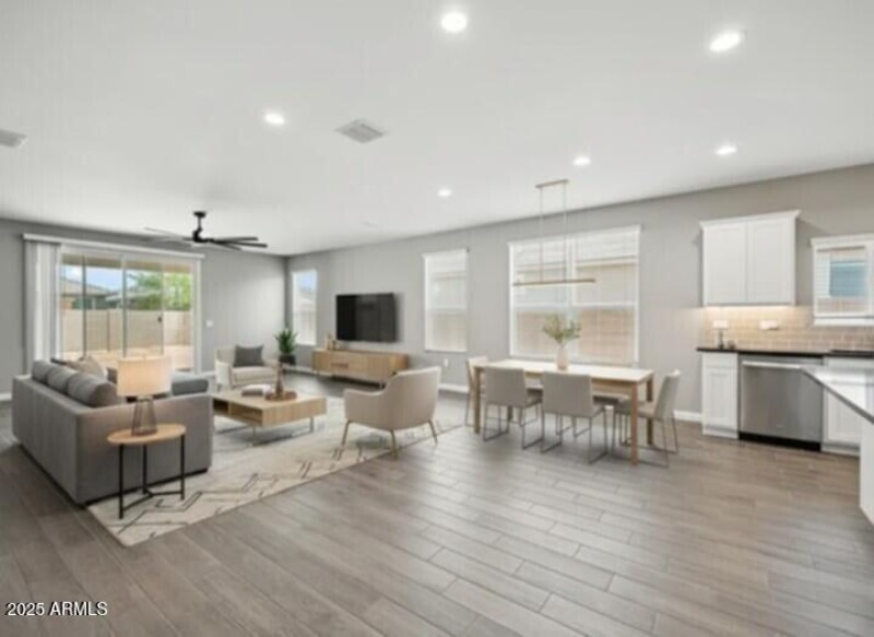 Virtual staged Greatroom