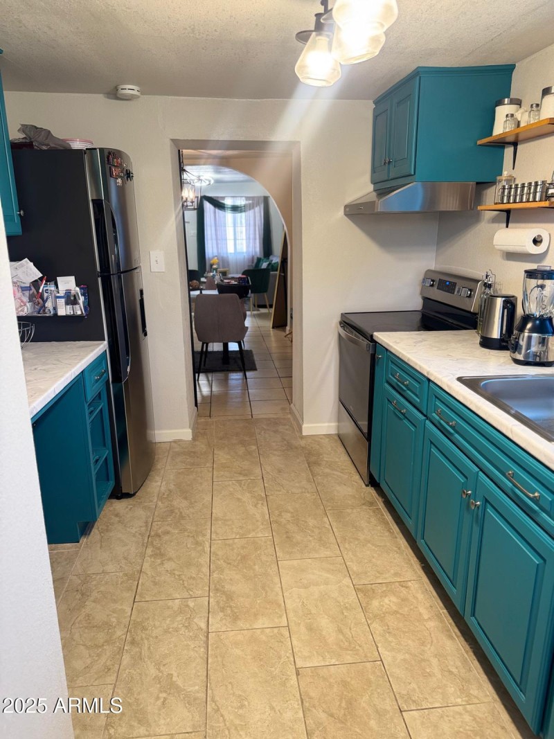 Kitchen 2